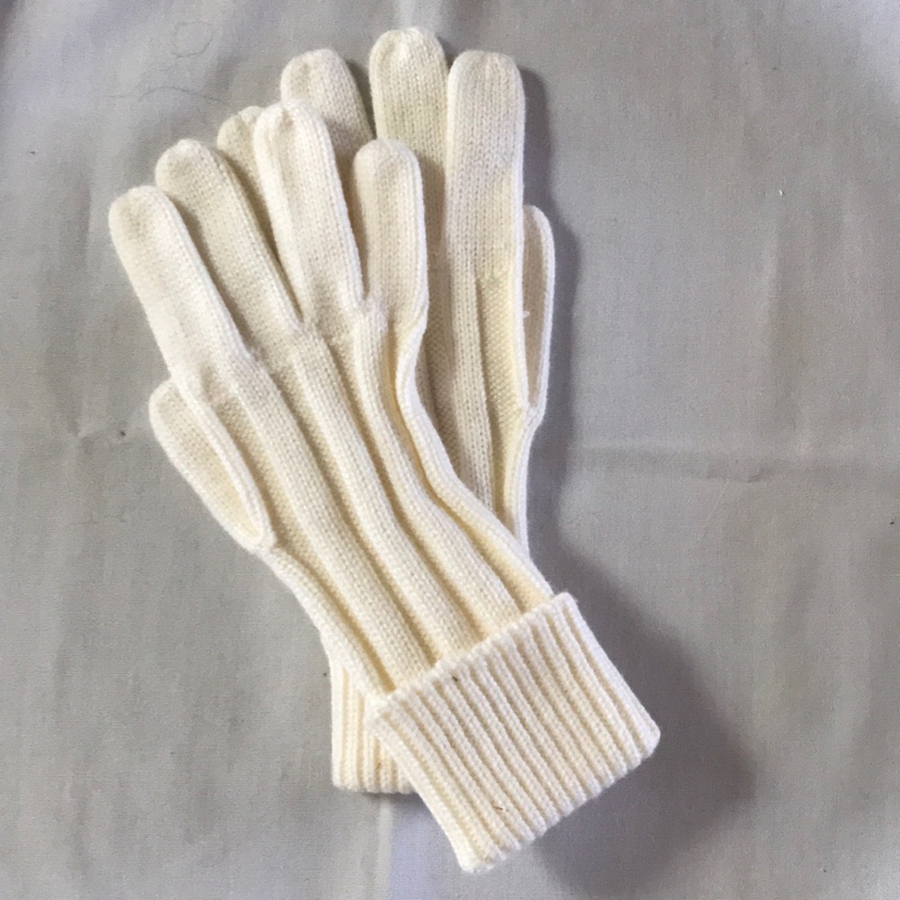 Ladies White Gloves NWOT